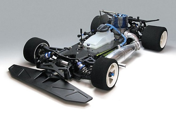 京商 エボルバ2005