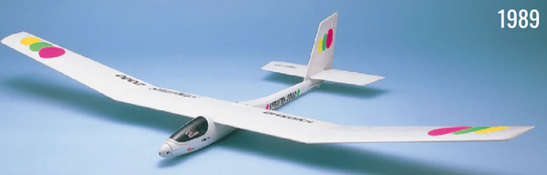 京商 ストラトス2000